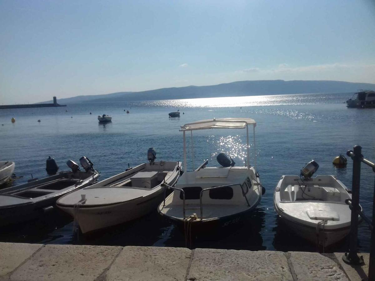 Apartment In Omisalj - Insel Krk 39736 Екстер'єр фото
