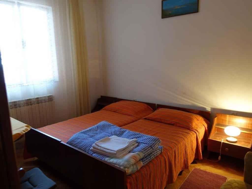 Apartment In Omisalj - Insel Krk 39736 Екстер'єр фото